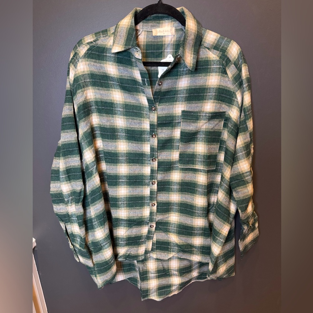 Altar'd State NWT Plaid‎ Button Front Shirt Long Back